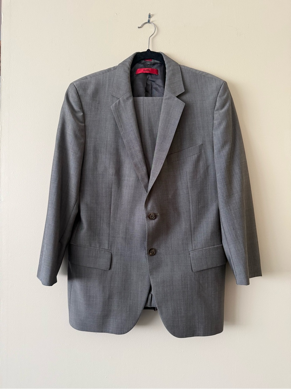 HUGO Men's Gray 2-Piece Virgin Wool Mohair Suit 40S Flat Front